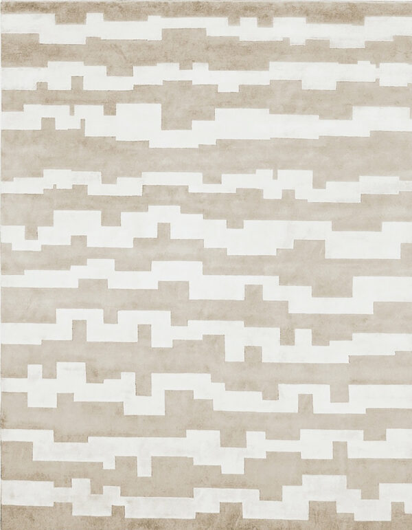 Light gray carpet made in wool and silk whose design is made of stripes of irregular shape